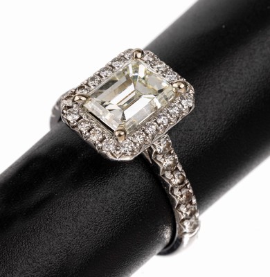 Image 18 kt gold diamond-ring