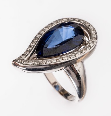 Image 18 kt gold brilliant-sapphire-ring