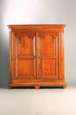 Image Baroque cabinet, probably Palatinate, around 1750/60, solid cherry wood, doors and sides with cushion fillings, lower part with five chronically tapered feet, inside with chest flap, surface polished and waxed, pilaster strips on the sides, polished, orig. Box lock, orig. Fittings, 1 key not entirely functional, worked on frame, approx. 199 x 186 x 62 cm, condition 2