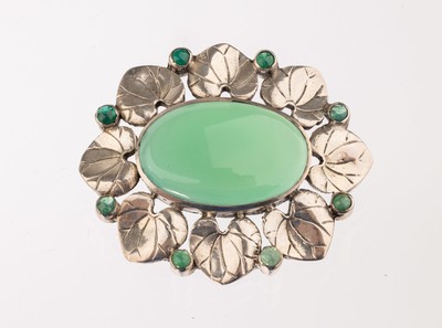 Image Art Nouveau brooch with agates