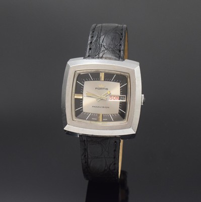 Image FORTIS Panavision gents wristwatch in 70´s design in steel reference 6251, Switzerland around 1975, self winding, monocoque-case, original winding crown, silvered dial with black index-ring, day and date at 3, silvered original hands, pink gilded movement calibre AS 1876, 21 jewels, measures approx. 39 x 39 mm, overhaul recommended at buyer's expense, condition 2-3, property of a collector